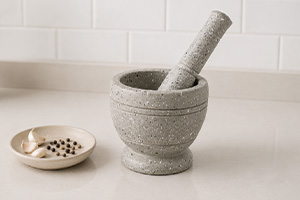 VARIUS KITCHEN TOOLS